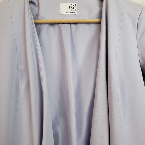 Blazer - Picture 4 of 7